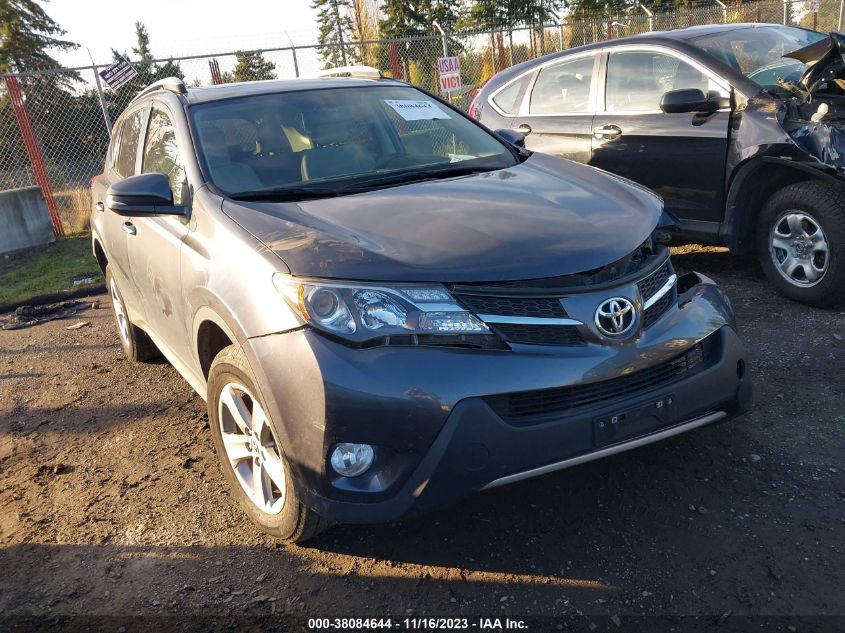 2014 TOYOTA RAV4 XLE - JTMRFREV4EJ002883