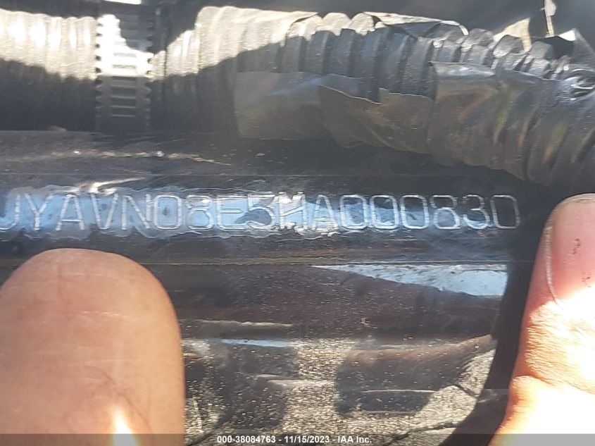 VIN JYAVN08E5HA000830 2017 YAMAHA SCR950