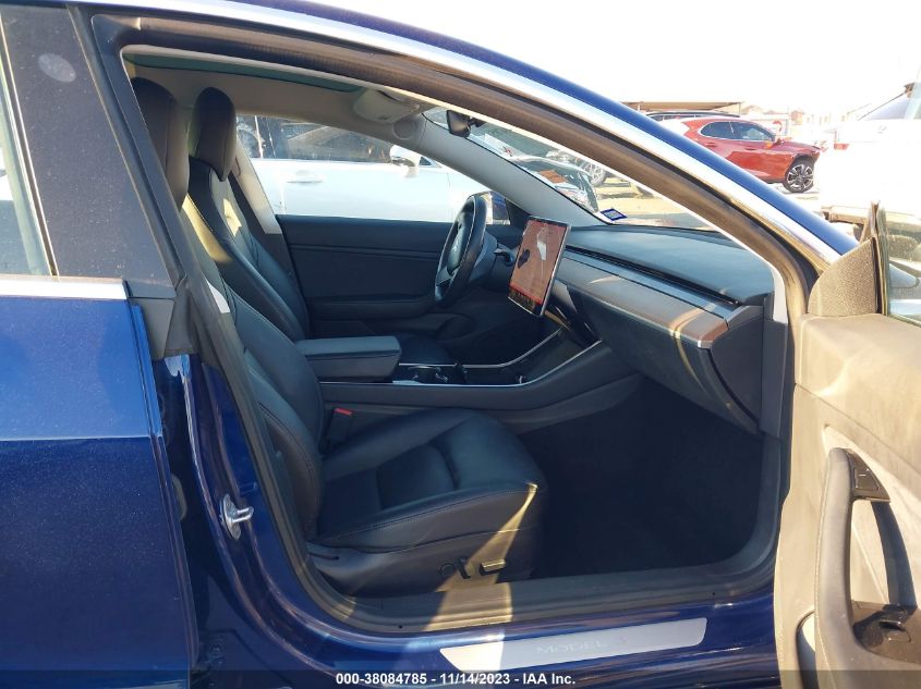 2018 TESLA MODEL 3 LONG RANGE/PERFORMANCE - 5YJ3E1EB4JF133989