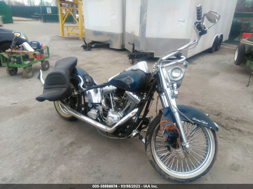 2001 HARLEY-DAVIDSON FLSTC - 1HD1BJY1X1Y022588