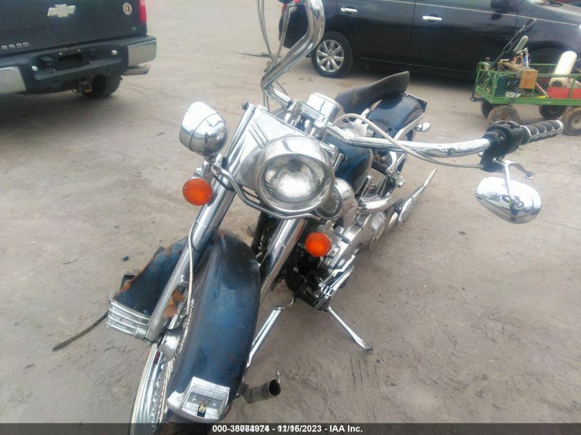 2001 HARLEY-DAVIDSON FLSTC - 1HD1BJY1X1Y022588