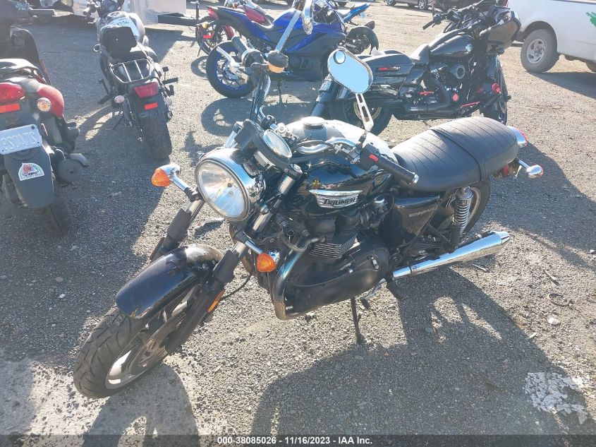 2013 TRIUMPH MOTORCYCLE BONNEVILLE - SMT900K15DT555013