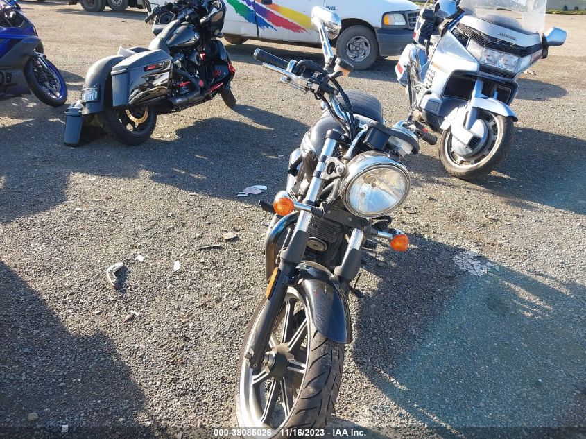 2013 TRIUMPH MOTORCYCLE BONNEVILLE - SMT900K15DT555013