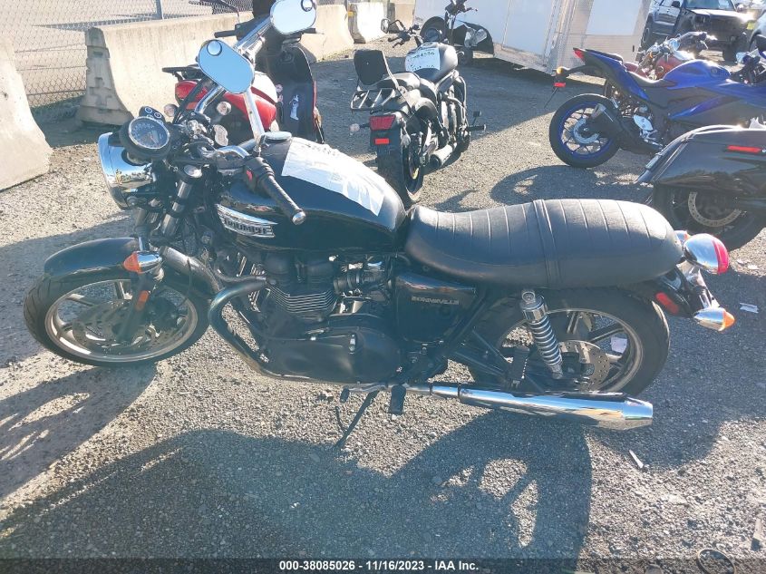 2013 TRIUMPH MOTORCYCLE BONNEVILLE - SMT900K15DT555013