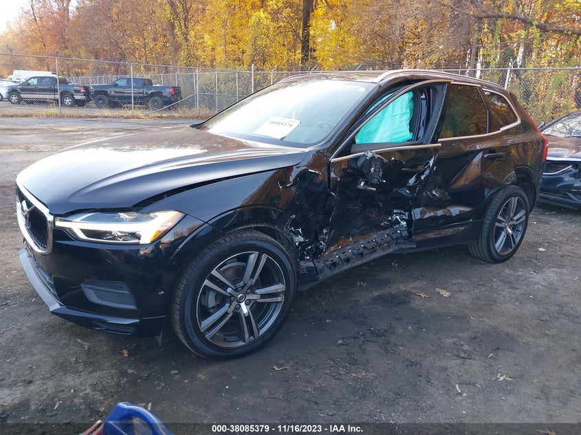 VIN LYV102RK5JB087516 2018 VOLVO XC60 T5