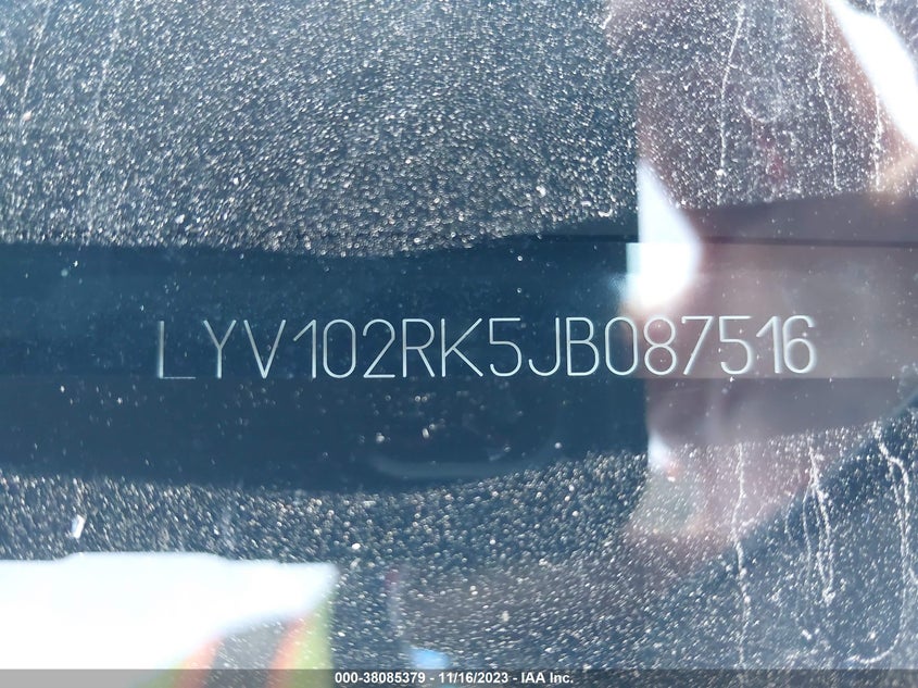 VIN LYV102RK5JB087516 2018 VOLVO XC60 T5