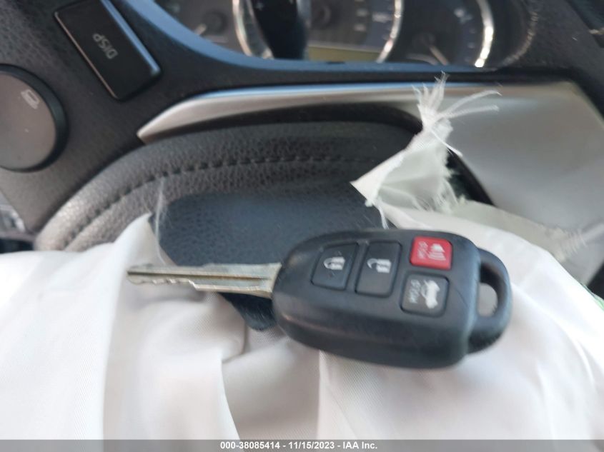 2014 TOYOTA COROLLA LE - 2T1BURHE3EC025554