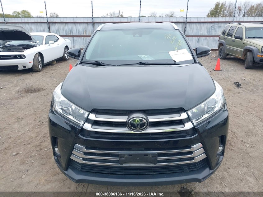 VIN 5TDYZRFH6HS197064 2017 TOYOTA HIGHLANDER LIMITED/LTD PLATINUM