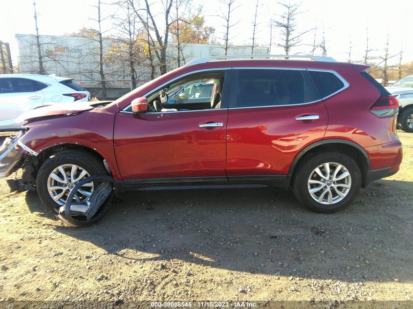 VIN 5N1AT2MV8JC820013 2018 NISSAN ROGUE SV/SL