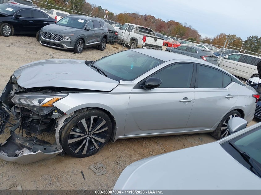 VIN 1N4BL4CVXMN375472 2021 NISSAN ALTIMA SR