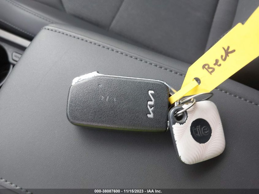 2023 KIA NIRO EX - KNDCR3LE7P5079840