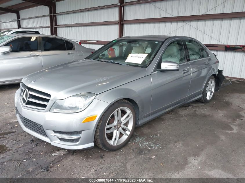 2014 MERCEDES-BENZ C 250 SPORT/LUXURY - WDDGF4HB3EA958261