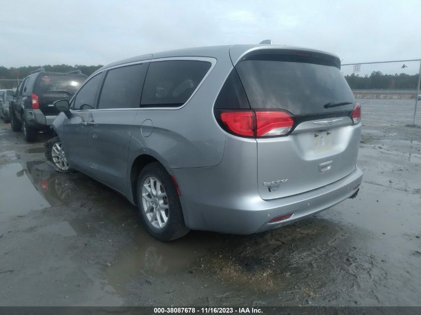 2C4RC1DG7JR182251 2018 CHRYSLER PACIFICA, photo no. 3