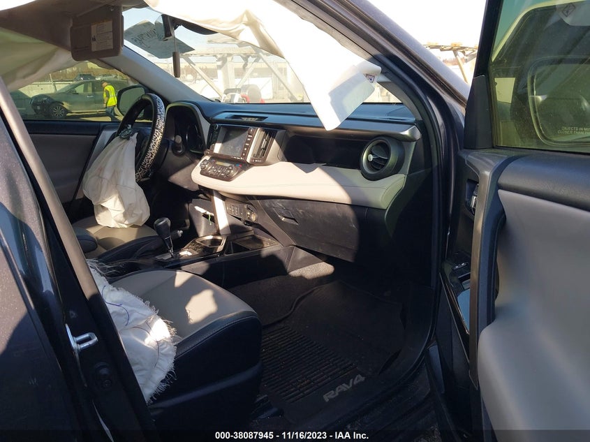 VIN JTMDFREV4HJ715071 2017 TOYOTA RAV4 LIMITED/SE/PLATINUM