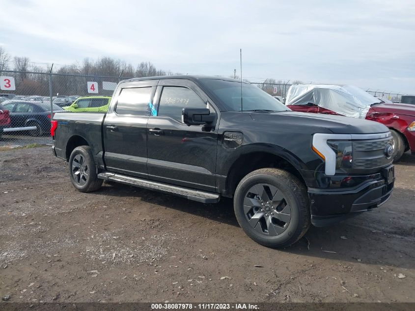 1FTVW1EL6NWG16531 Ford F150 LIGHTNING PRO