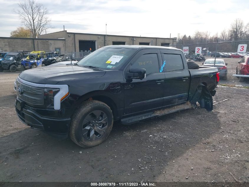 1FTVW1EL6NWG16531 Ford F150 LIGHTNING PRO 2