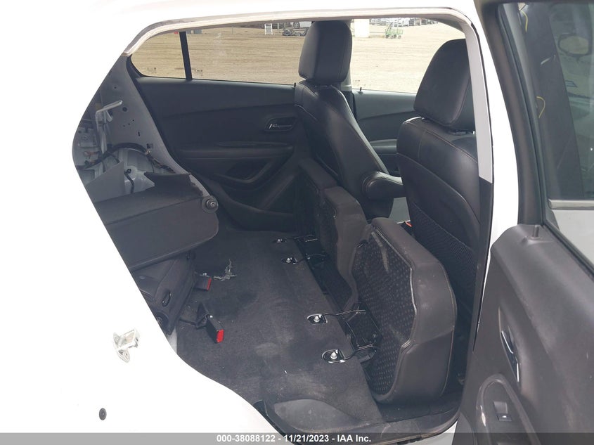 VIN KL7CJLSB1HB134720 2017 CHEVROLET TRAX LT