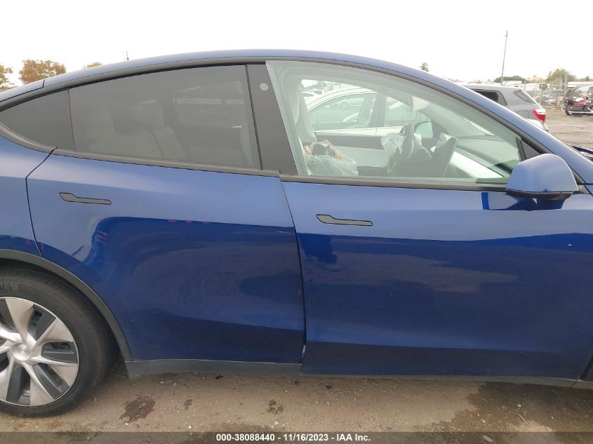 2021 TESLA MODEL Y - 5YJYGDEE4MF240587