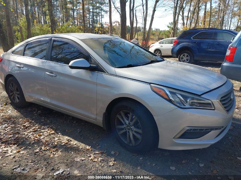 2015 HYUNDAI SONATA SE - 5NPE24AF5FH003207