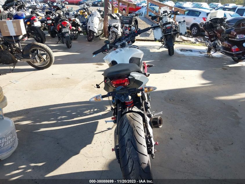 2013 TRIUMPH MOTORCYCLE STREET TRIPLE R SMTL03NE5DT578457