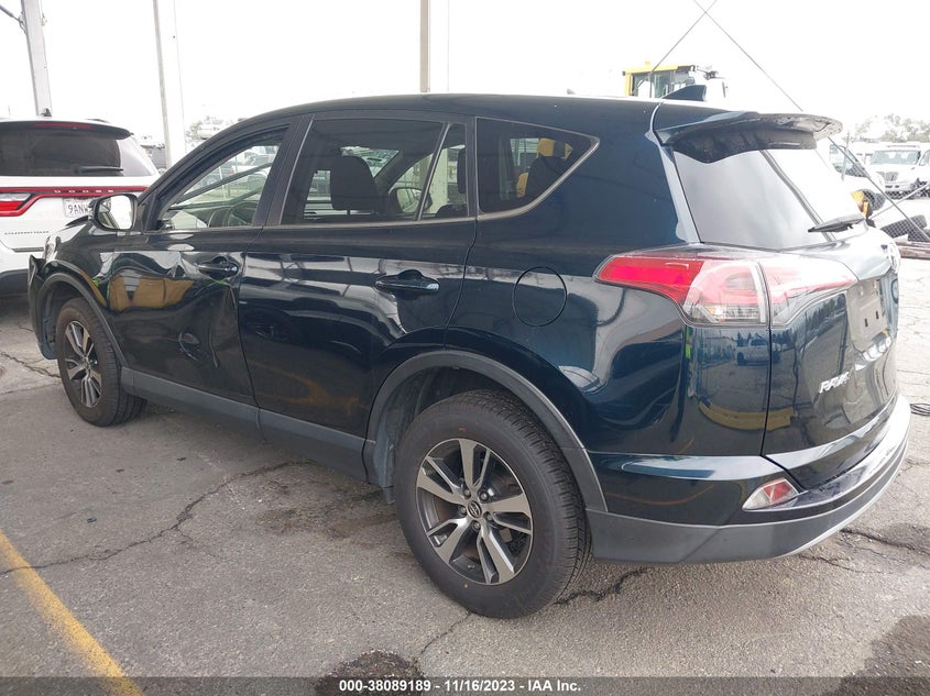 VIN JTMWFREV9JD124666 2018 TOYOTA RAV4 ADVENTURE/XLE