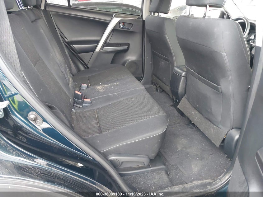 VIN JTMWFREV9JD124666 2018 TOYOTA RAV4 ADVENTURE/XLE