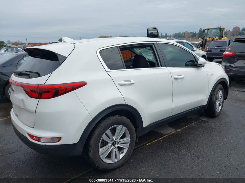 VIN KNDPMCAC5H7047962 2017 KIA SPORTAGE LX