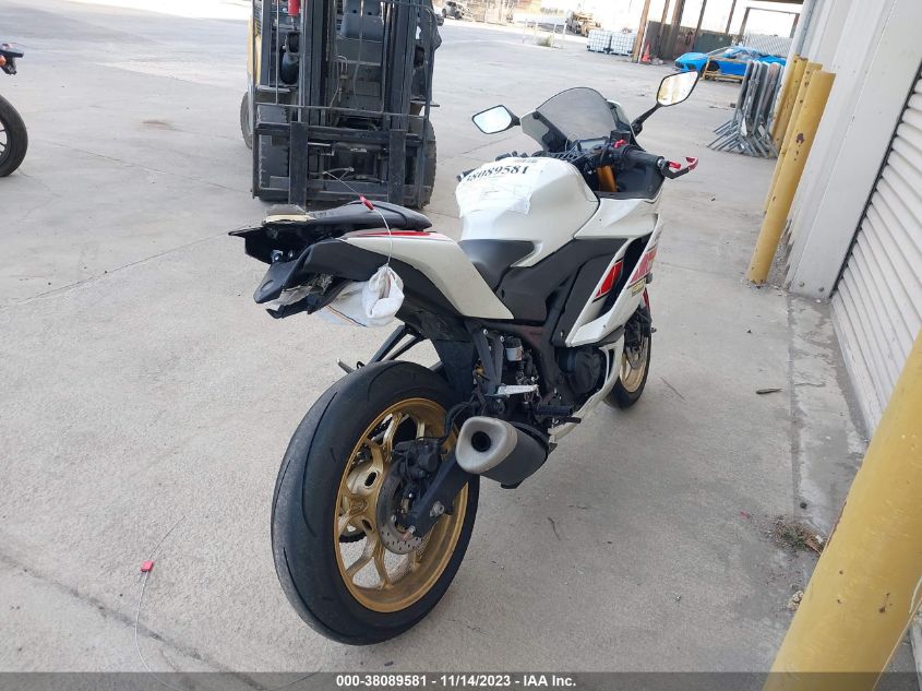 VIN MH3RH18Y4NK009166 2022 YAMAHA YZFR3 A