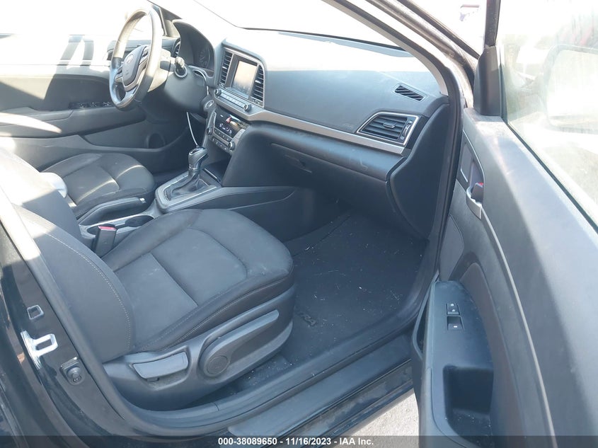 VIN 5NPD84LF7JH262653 2018 HYUNDAI ELANTRA SEL/VALUE/LIMITED