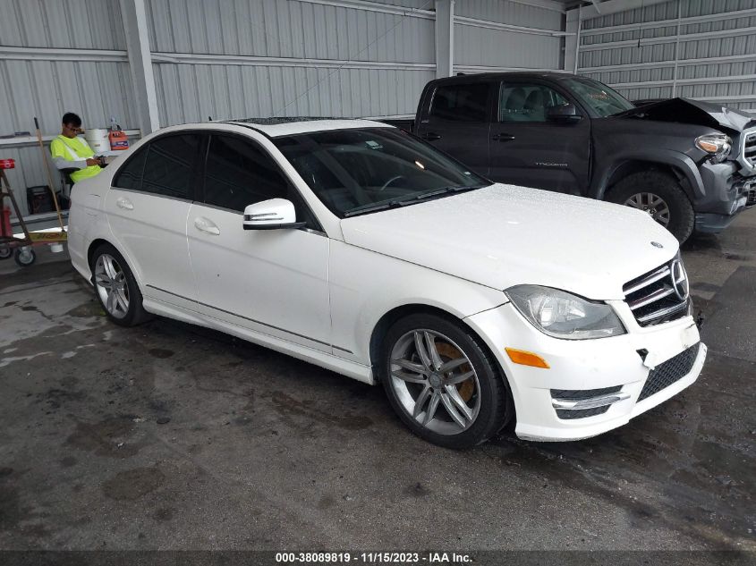2014 MERCEDES-BENZ C 250 SPORT/LUXURY - WDDGF4HB4EA958172