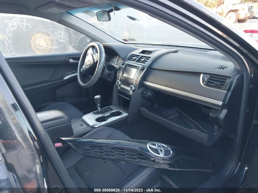 2014 TOYOTA CAMRY SE - 4T1BF1FK0EU373153