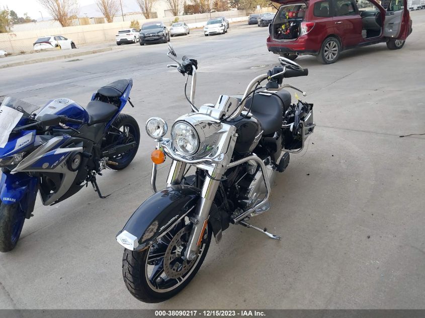 2022 HARLEY-DAVIDSON FLHR 1HD1FBC27NB636744