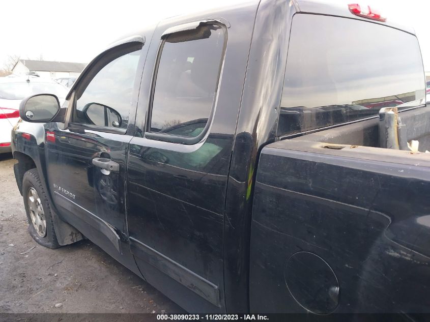 2013 CHEVROLET SILVERADO 1500 LT - 1GCRKSE76DZ115416