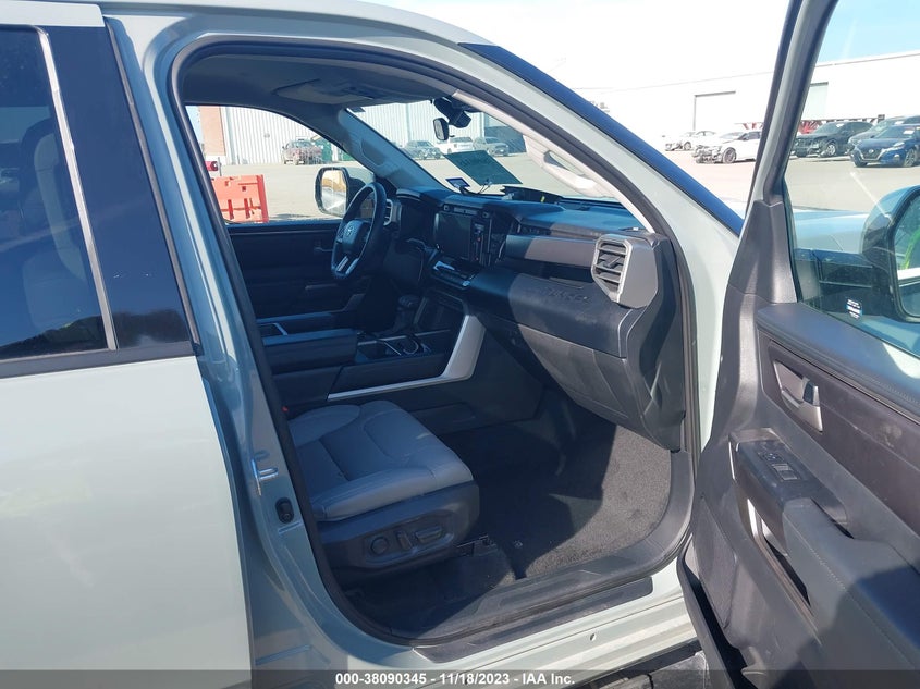 VIN 5TFLA5DB7NX033708 2022 TOYOTA TUNDRA SR5