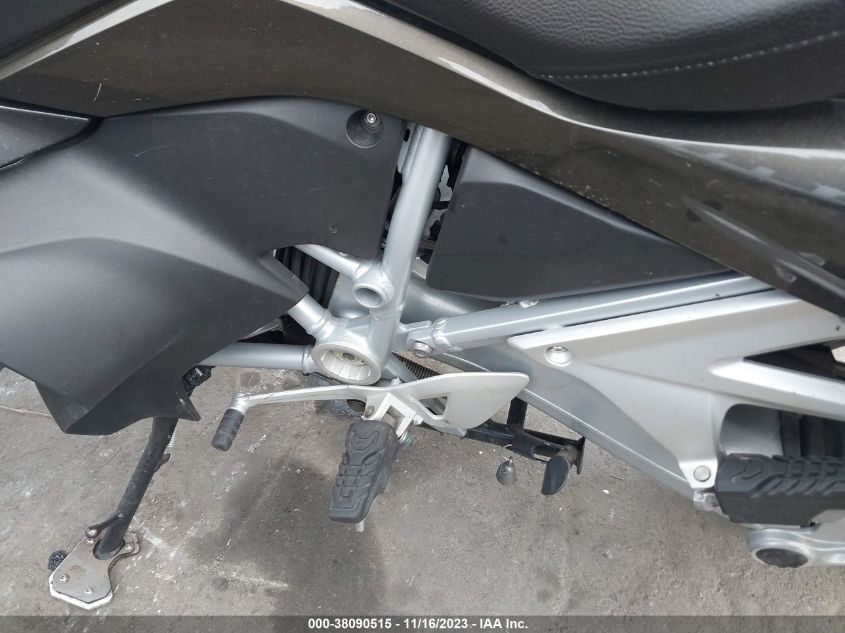 2020 BMW R 1250 RT - WB10J6308L6D04156