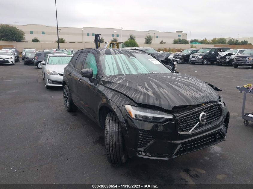 YV4L12RM8N1070579 VOLVO XC60 B5 R-DESIGN 2022