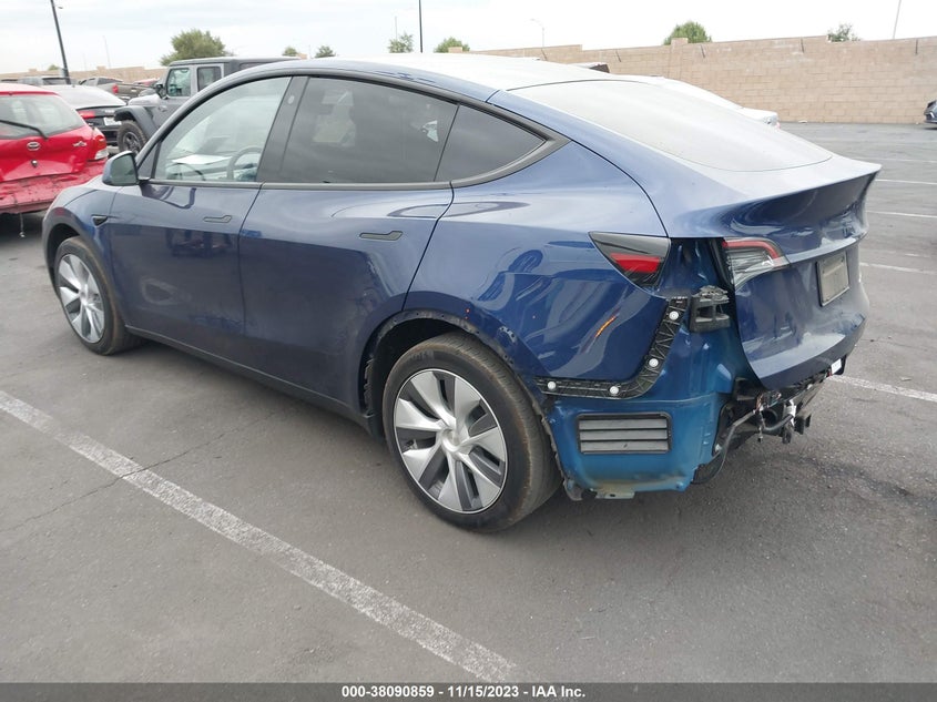 VIN 7SAYGDEE4PA065262 2023 TESLA MODEL Y