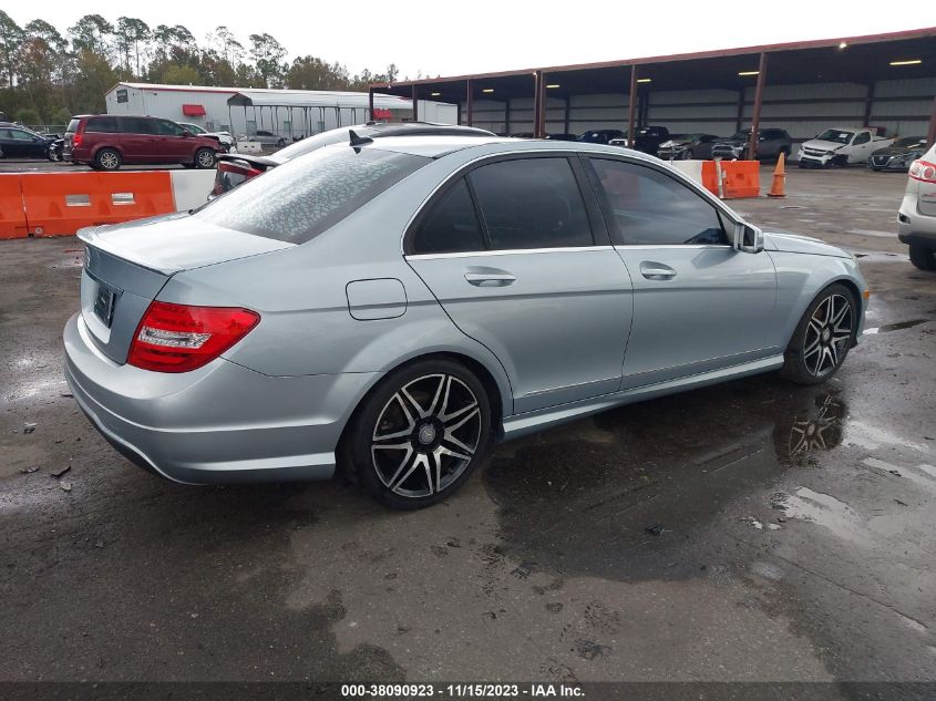 2013 MERCEDES-BENZ C 250 LUXURY/SPORT - WDDGF4HB8DR282583