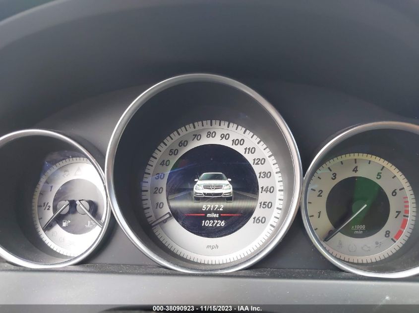 2013 MERCEDES-BENZ C 250 LUXURY/SPORT - WDDGF4HB8DR282583