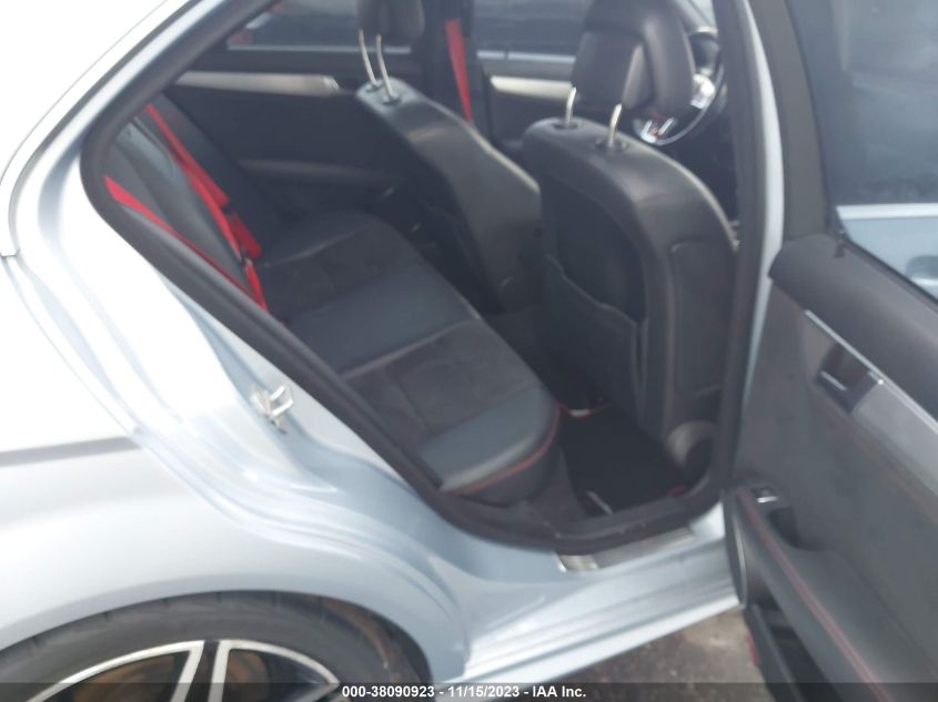 2013 MERCEDES-BENZ C 250 LUXURY/SPORT - WDDGF4HB8DR282583