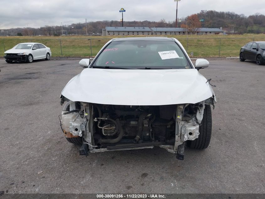 2018 TOYOTA CAMRY XLE - 4T1B11HK8JU049924
