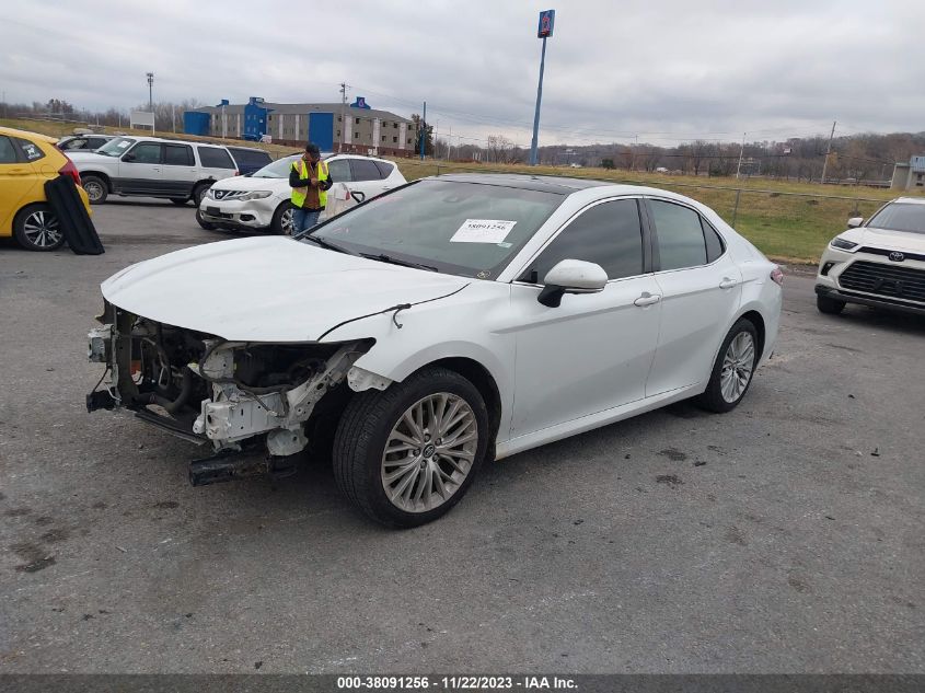 2018 TOYOTA CAMRY XLE - 4T1B11HK8JU049924