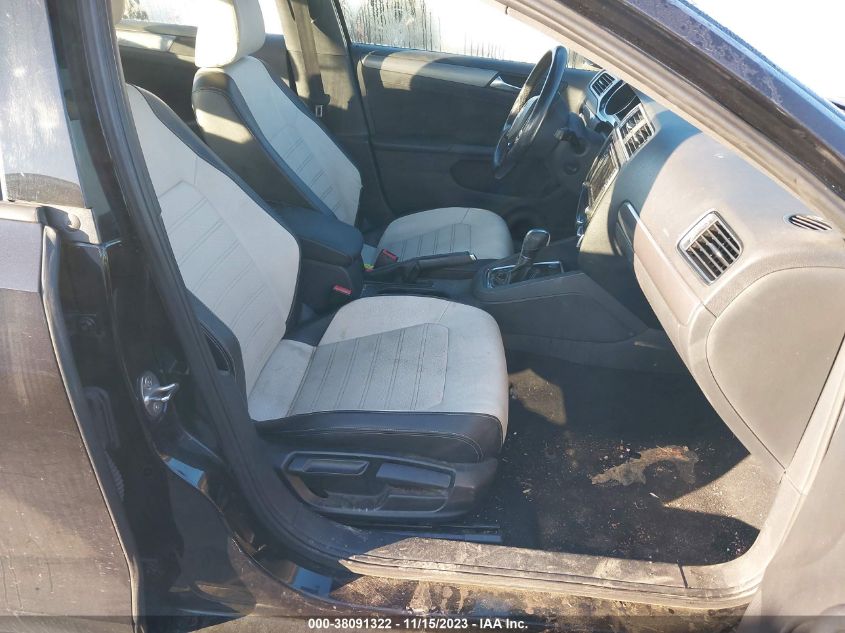 2016 VOLKSWAGEN JETTA SPORT - 3VWD17AJ2GM336140