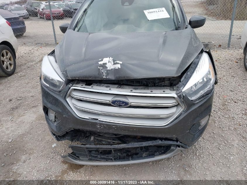 2019 FORD ESCAPE SE - 1FMCU9GD2KUA13273