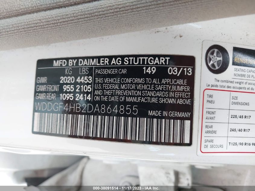 2013 MERCEDES-BENZ C 250 LUXURY/SPORT - WDDGF4HB2DA864855