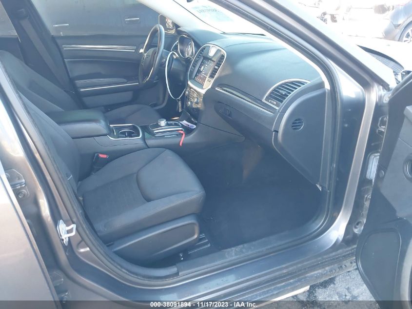 2019 CHRYSLER 300 TOURING - 2C3CCAAG8KH555948