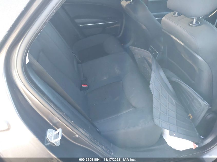 2019 CHRYSLER 300 TOURING - 2C3CCAAG8KH555948