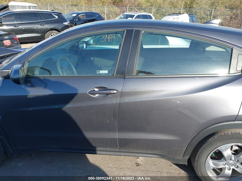 VIN 3CZRU6H39KG708706 2019 HONDA HR-V LX