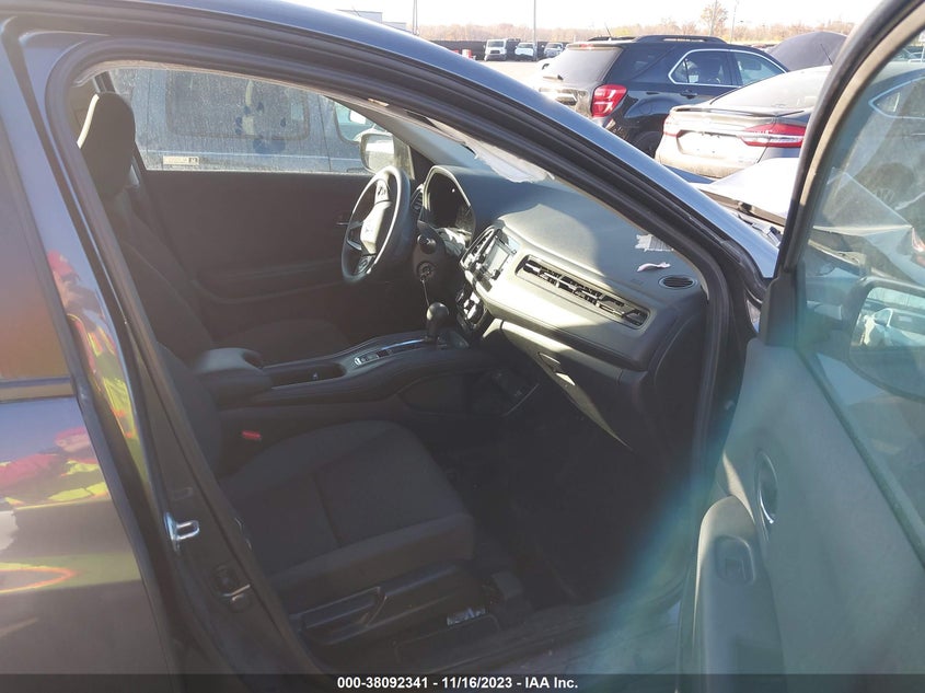 VIN 3CZRU6H39KG708706 2019 HONDA HR-V LX