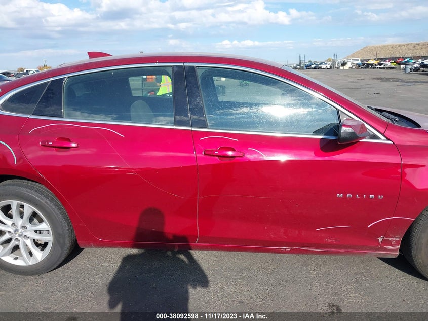 VIN 1G1ZD5ST2JF258138 2018 CHEVROLET MALIBU LT